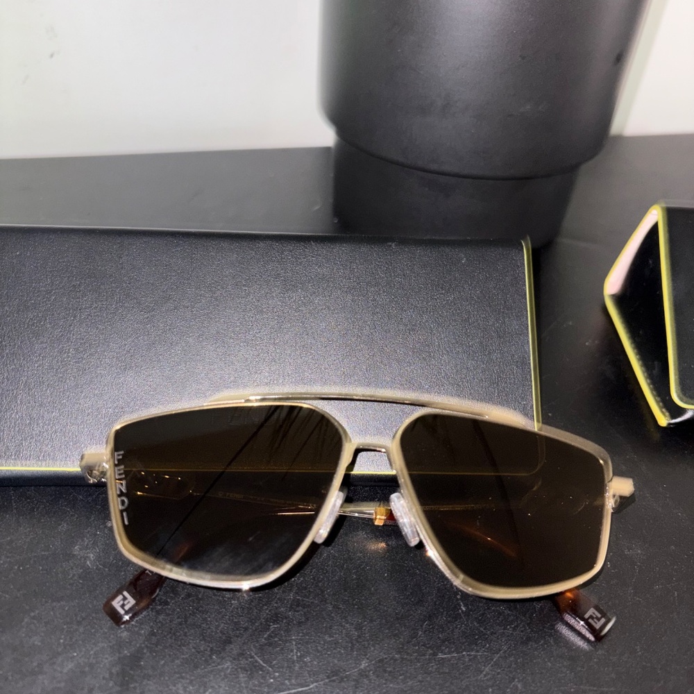 FENDI sunglass lot!!! - Picture 5 of 5